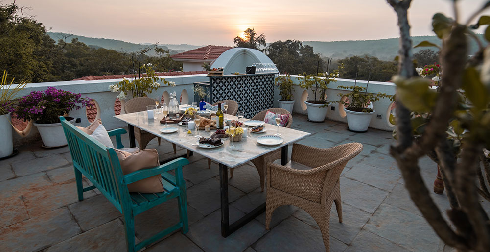Fonteira - Villa E - Dining with sunset view